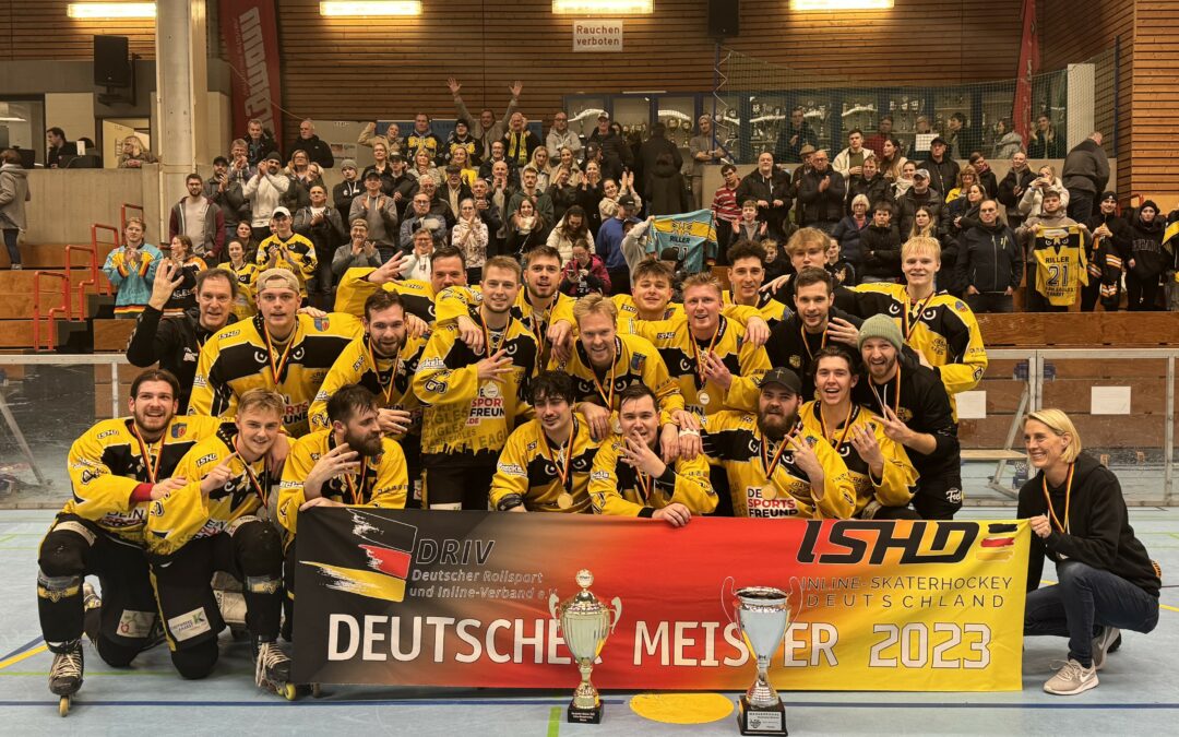 Die ersten Herren werden erneut Deutscher Meister! Der 5:4 Erfolg in Krefeld beschert den Adlern den sechsten Meistertitel in der Vereinsgeschichte